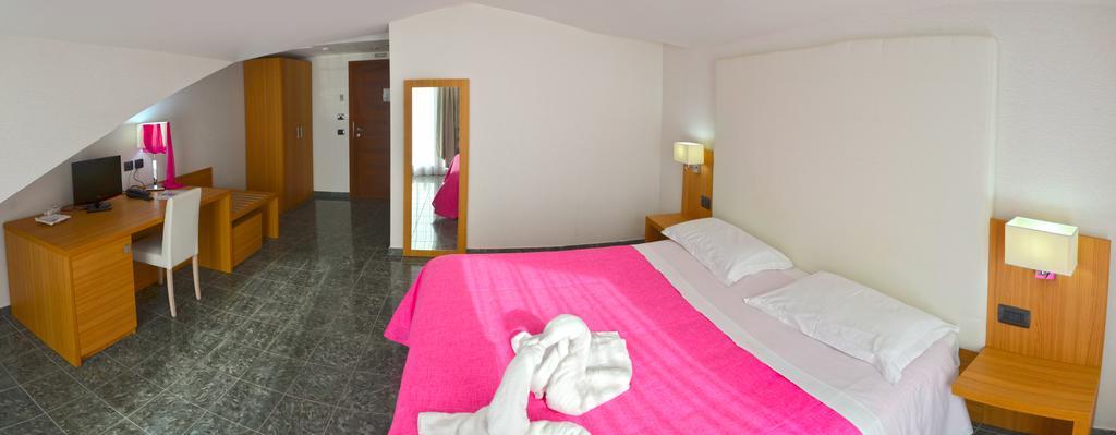 Vea Resort Hotel Mercato San Severino Oda fotoğraf