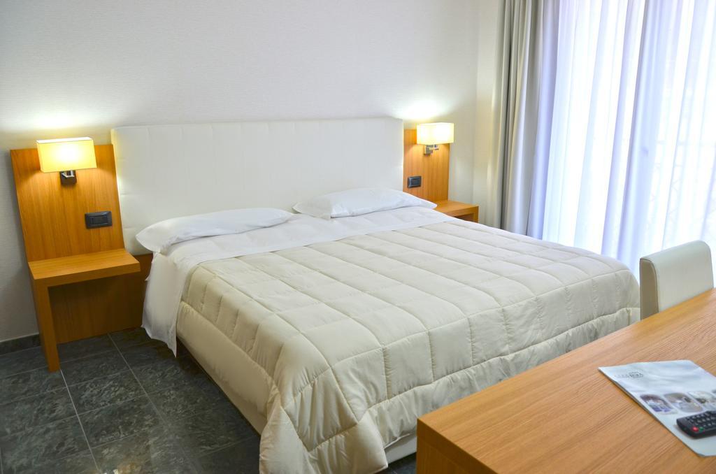 Vea Resort Hotel Mercato San Severino Oda fotoğraf